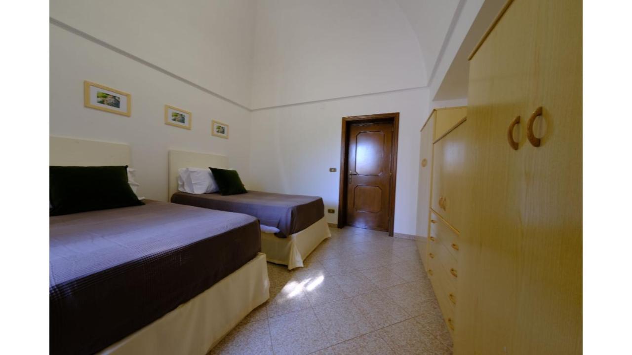 Tenuta Con Due Abitazioni Indipendenti Μαρτίνα Φράνκα Εξωτερικό φωτογραφία