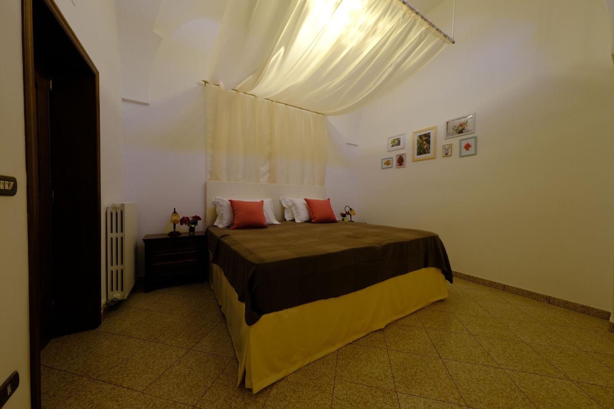 Tenuta Con Due Abitazioni Indipendenti Μαρτίνα Φράνκα Εξωτερικό φωτογραφία